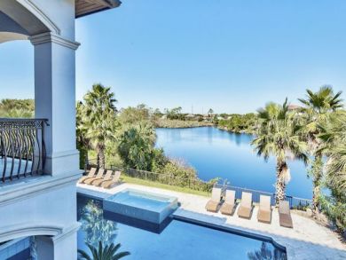 Luxury Destin Vacation Home Sleeps Twenty Eight Guests.