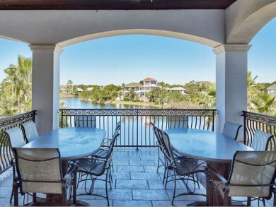 Luxury Destin Vacation Home Sleeps Twenty Eight Guests.