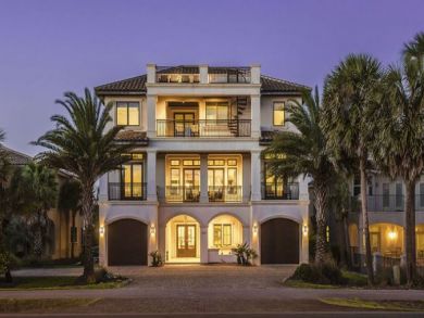 Luxury Destin Vacation Home Sleeps Twenty Eight Guests.