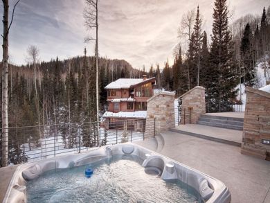 Park City Luxury Vacation Home Sleeps Twelve Guests.