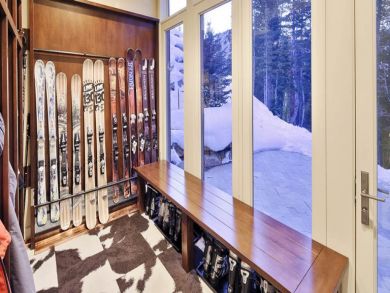 Park City 6 Bedroom Ski in Ski Out Home with Mountain View