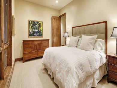 Park City 6 Bedroom Ski in Ski Out Home with Mountain View