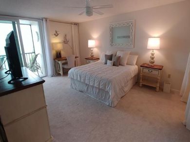 Longboat Key Vacation Condo Sleeps Six Guests.