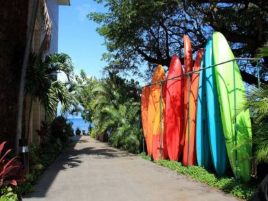 Kahana Vacation Condo Sleeps Four Guests.