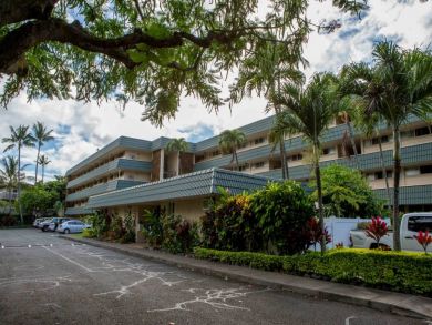 Kahana Vacation Condo Sleeps Four Guests.