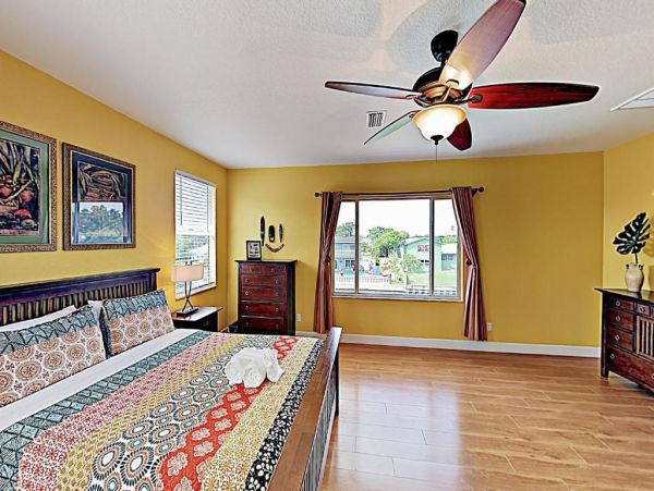 Tampa Vacation Home Sleeps Six Guests