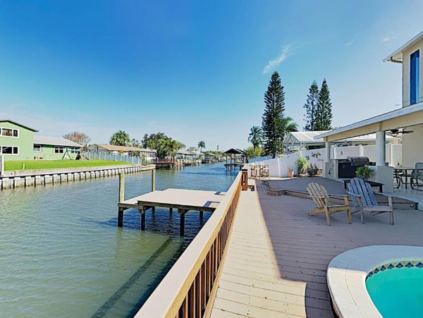 Tampa Vacation Home Sleeps Six Guests