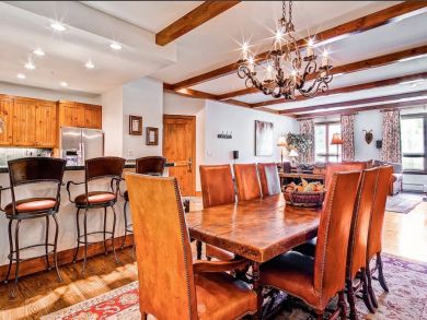 Avon Luxury Vacation Rental Home Three Bedrooms