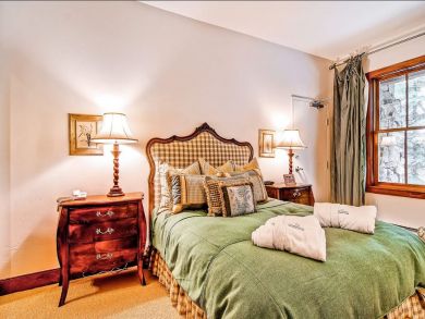 Avon Luxury Vacation Rental Home Three Bedrooms