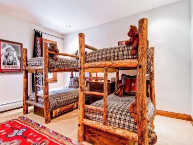 Avon Luxury Vacation Rental Home Three Bedrooms