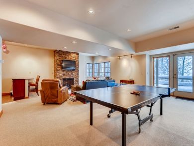 Spacious Four Bedroom with Mountain Views! Spacious Four Bedroom with Mountain Views!