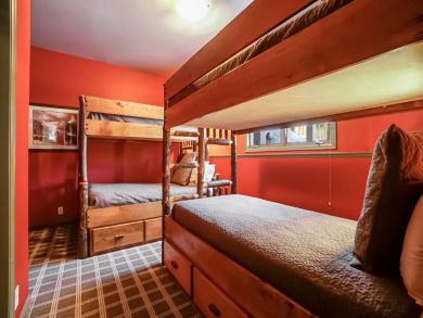 Breckenridge Luxury Vacation Rental Home Four Bedrooms