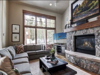Breckenridge Luxury Vacation Rental Sleeps Twelve  Guests