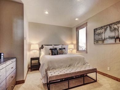 Breckenridge Luxury Vacation Rental Sleeps Twelve  Guests