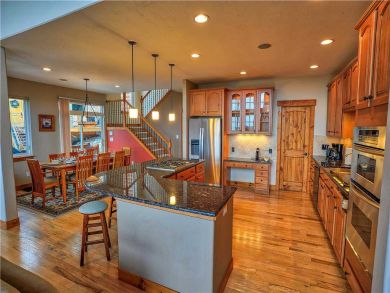 Breckenridge Vacation Townhouse Sleeps Twelve Guests.