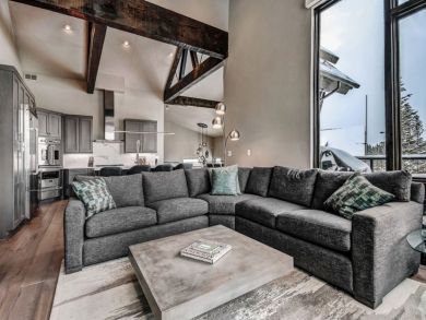 Breckenridge Luxury 4 Bedroom Home with Mountain View