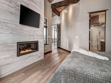 Breckenridge Luxury 4 Bedroom Home with Mountain View