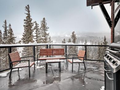 Breckenridge Luxury 4 Bedroom Home with Mountain View
