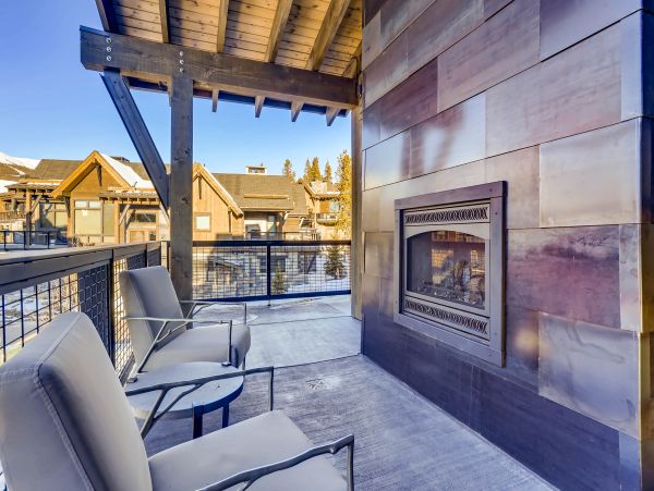 Breckenridge Vacation Duplex Sleeps 12 Guests.