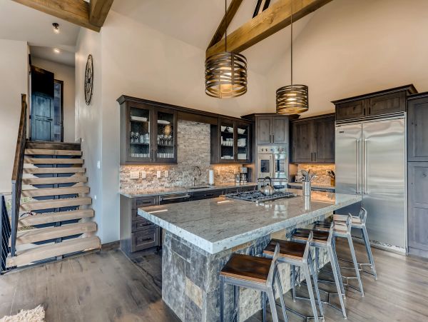 Breckenridge Vacation Duplex Sleeps 12 Guests.