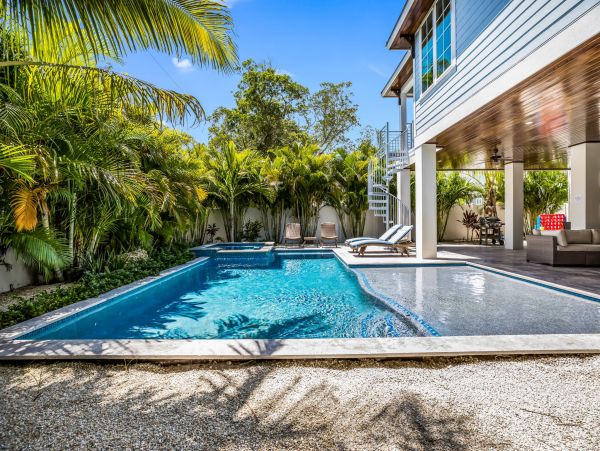 Anna Maria Vacation Rental Sleeps Eight Guests