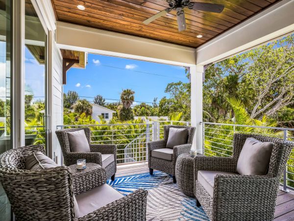 Anna Maria Vacation Rental Sleeps Eight Guests
