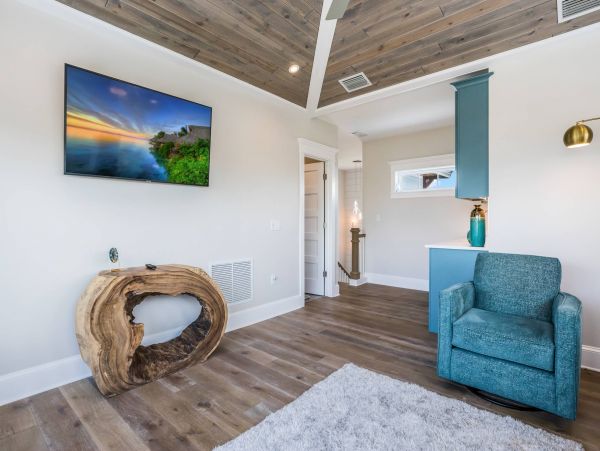 Anna Maria Vacation Rental Sleeps Eight Guests