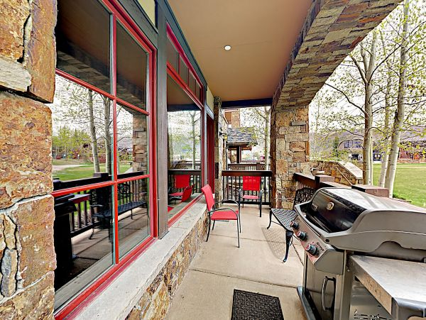 Avon Luxury Vacation Rental Condo Three Bedrooms