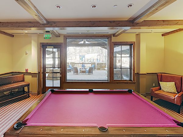Avon Luxury Vacation Rental Condo Three Bedrooms