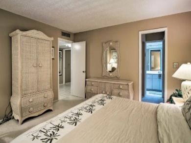 Sanibel Vacation Condo Sleeps Seven Guests.