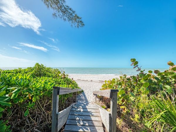 Manasota Key Vacation Townhouse Beachfront