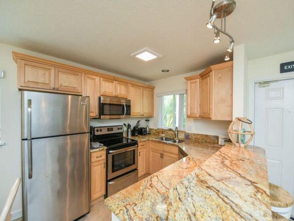 Siesta Key Vacation 2 Bedrooms 2nd Floor Duplex Sleeps 8