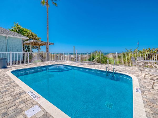 Beachfront 4 Bedroom Townhome with Stunning Gulf Views