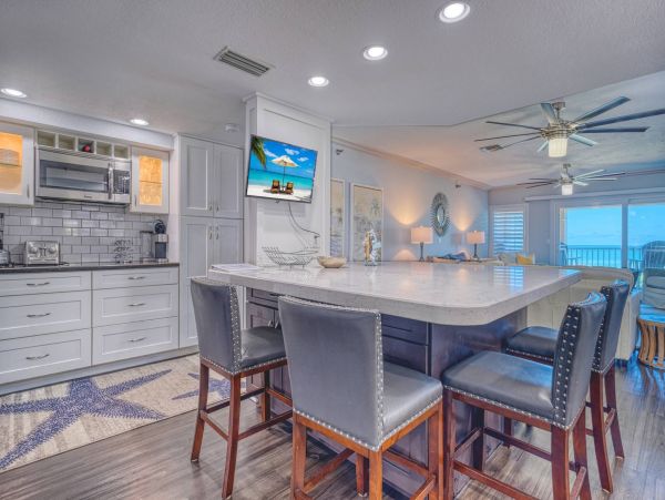 Beachfront 4 Bedroom Townhome with Stunning Gulf Views
