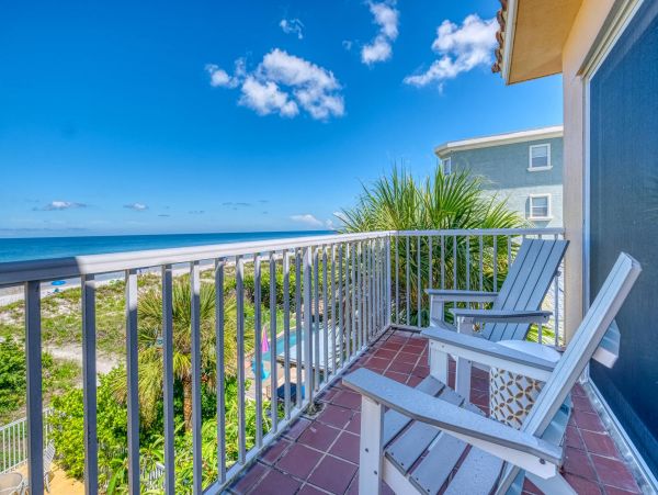 Beachfront 4 Bedroom Townhome with Stunning Gulf Views