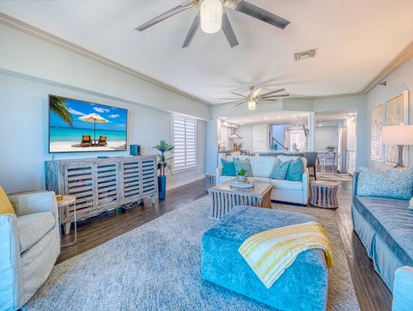 Beachfront 4 Bedroom Townhome with Stunning Gulf Views