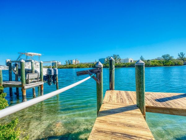 Beachfront 4 Bedroom Townhome with Stunning Gulf Views