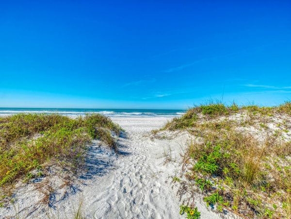 Beachfront 4 Bedroom Townhome with Stunning Gulf Views