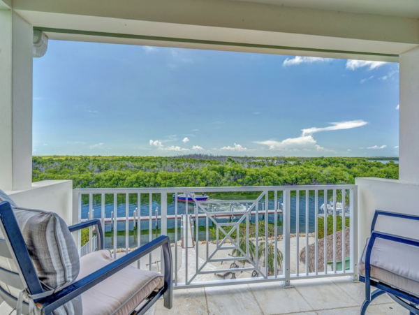 Florida Keys Luxury Vacation Rental | Oceanfront Coco Plum Vacation Home