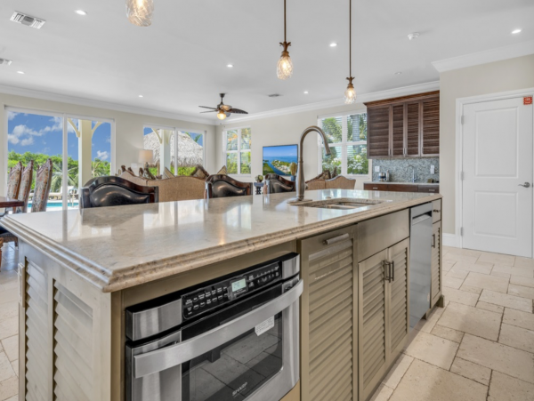 Florida Keys Luxury Vacation Rental | Oceanfront Coco Plum Vacation Home