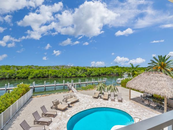 Florida Keys Luxury Vacation Rental | Oceanfront Coco Plum Vacation Home