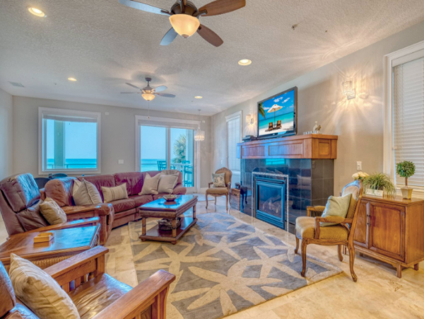 Beachfront Redington Shores 4 bedroom Vacation Home