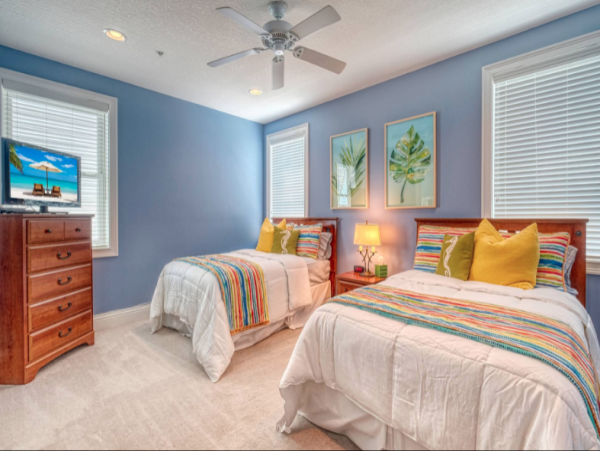 Beachfront Redington Shores 4 bedroom Vacation Home