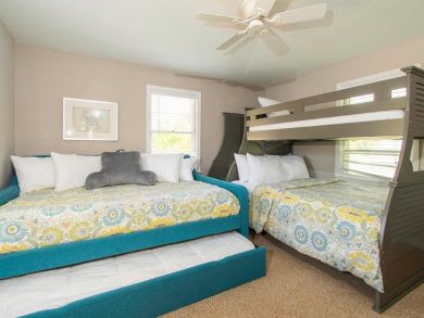 Clearwater Vacationing Sleeps 10 Guests