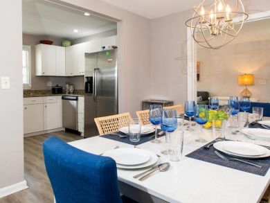 Clearwater Vacationing Sleeps 10 Guests