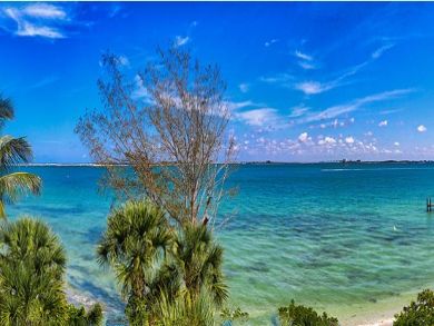 Luxury Sanibel Vacation Home Sleeps Six Guests. Luxury Sanibel Vacation Home Sleeps Six Guests.