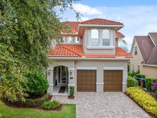 Luxury 6-Bedroom Vacation Home in Kissimmee near Disney with Private Pool