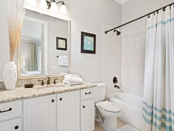 Luxury 6-Bedroom Vacation Home in Kissimmee near Disney with Private Pool