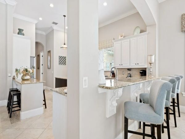 Luxury 6-Bedroom Vacation Home in Kissimmee near Disney with Private Pool