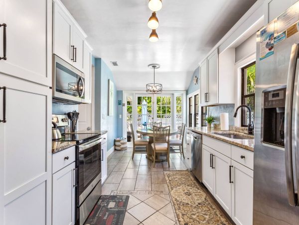 North Clearwater Beach Vacation Rental Pool Home 4 Bedrooms Walk to Beach
